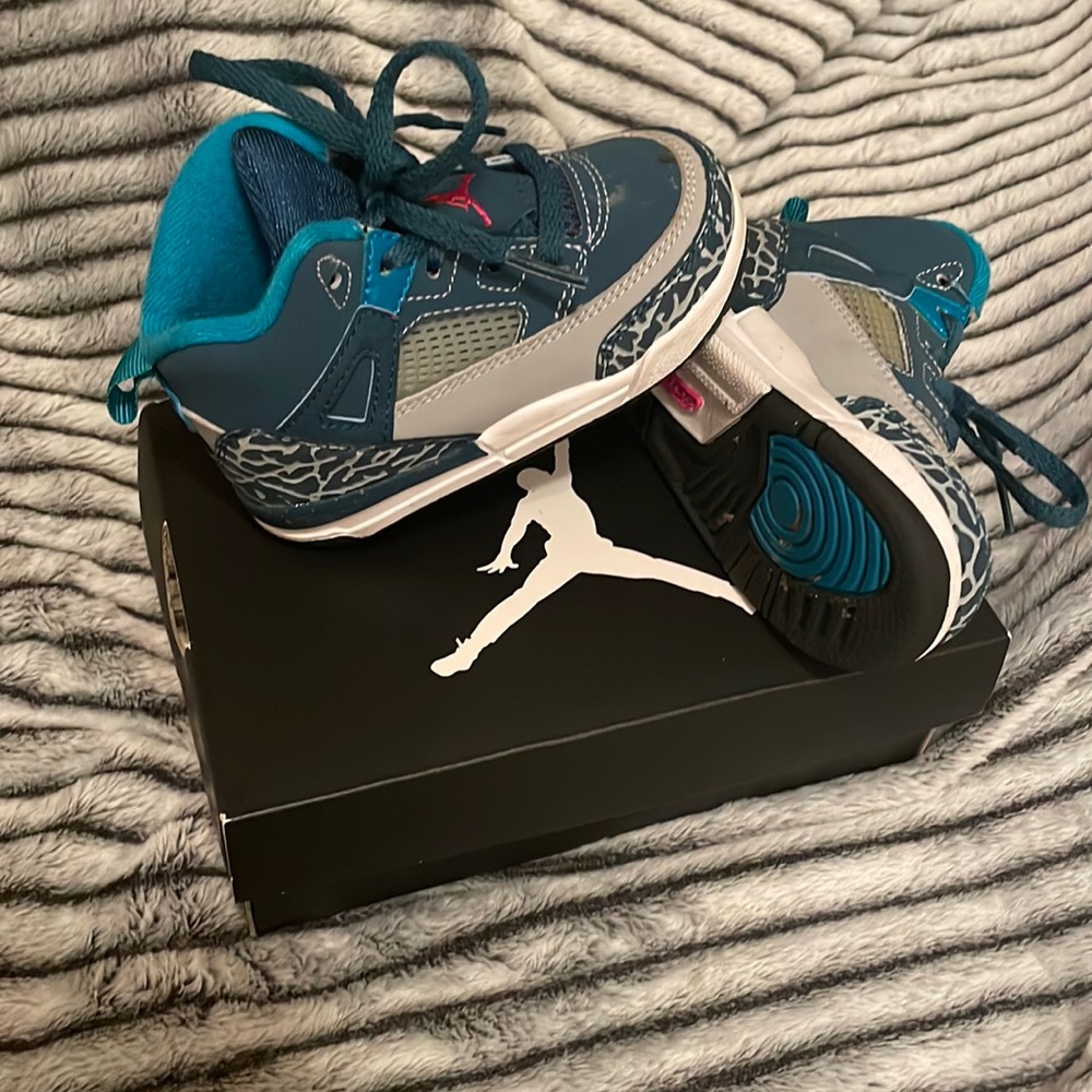 Jordans size 6c
